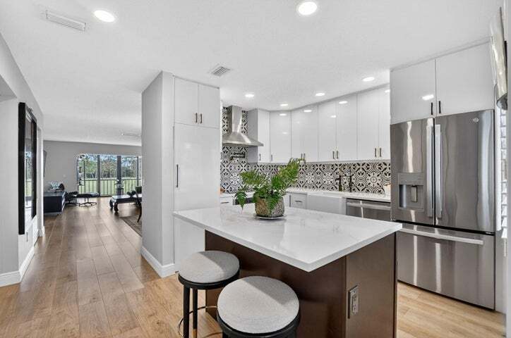 Building Photo - 21650 Juego Cir