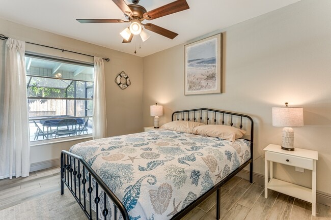 Building Photo - 128 Loredo Ln