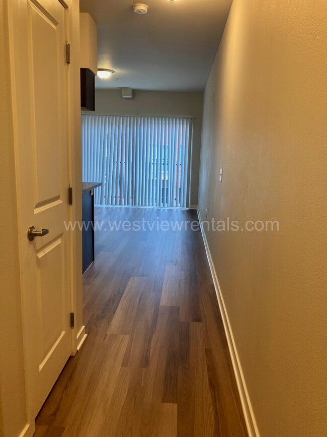 Interior Photo - Turnstone