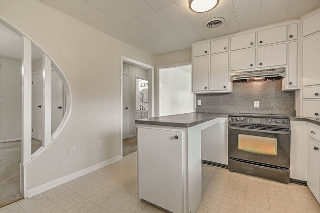 Building Photo - 135 Hixon Cir