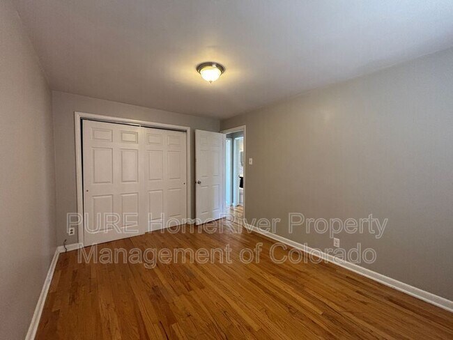 Building Photo - 935 Winona Ct