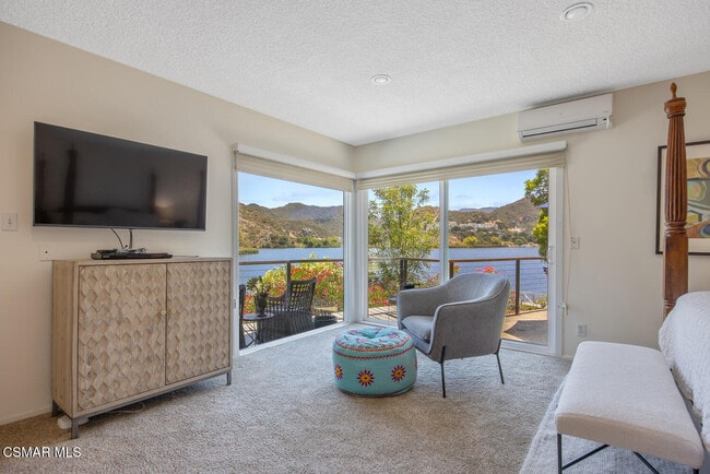 Building Photo - 498 Lake Sherwood Dr