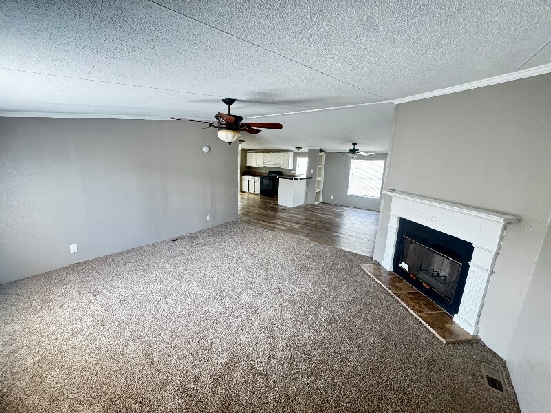 Building Photo - 148 FM