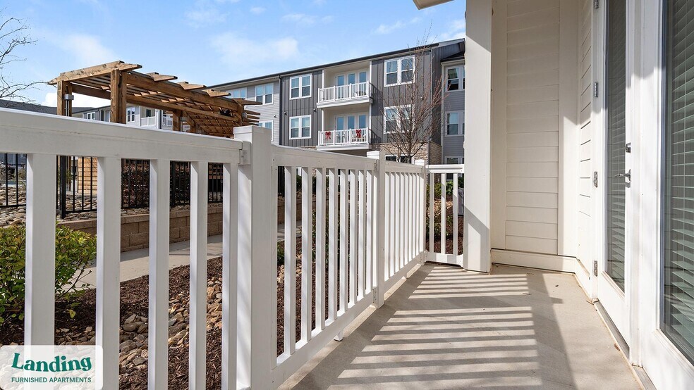 Building Photo - 3005 Chestnut Grv Ln