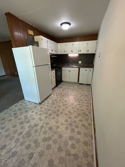 Interior Photo - Willow Creek Apartments (201 Audubon Dr)