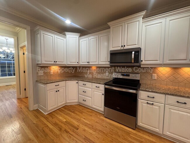 Building Photo - 441 Heritage Village Ln