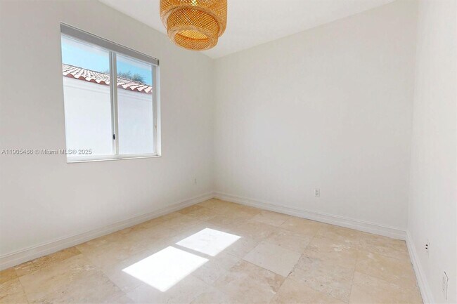 Building Photo - 3180 New York St