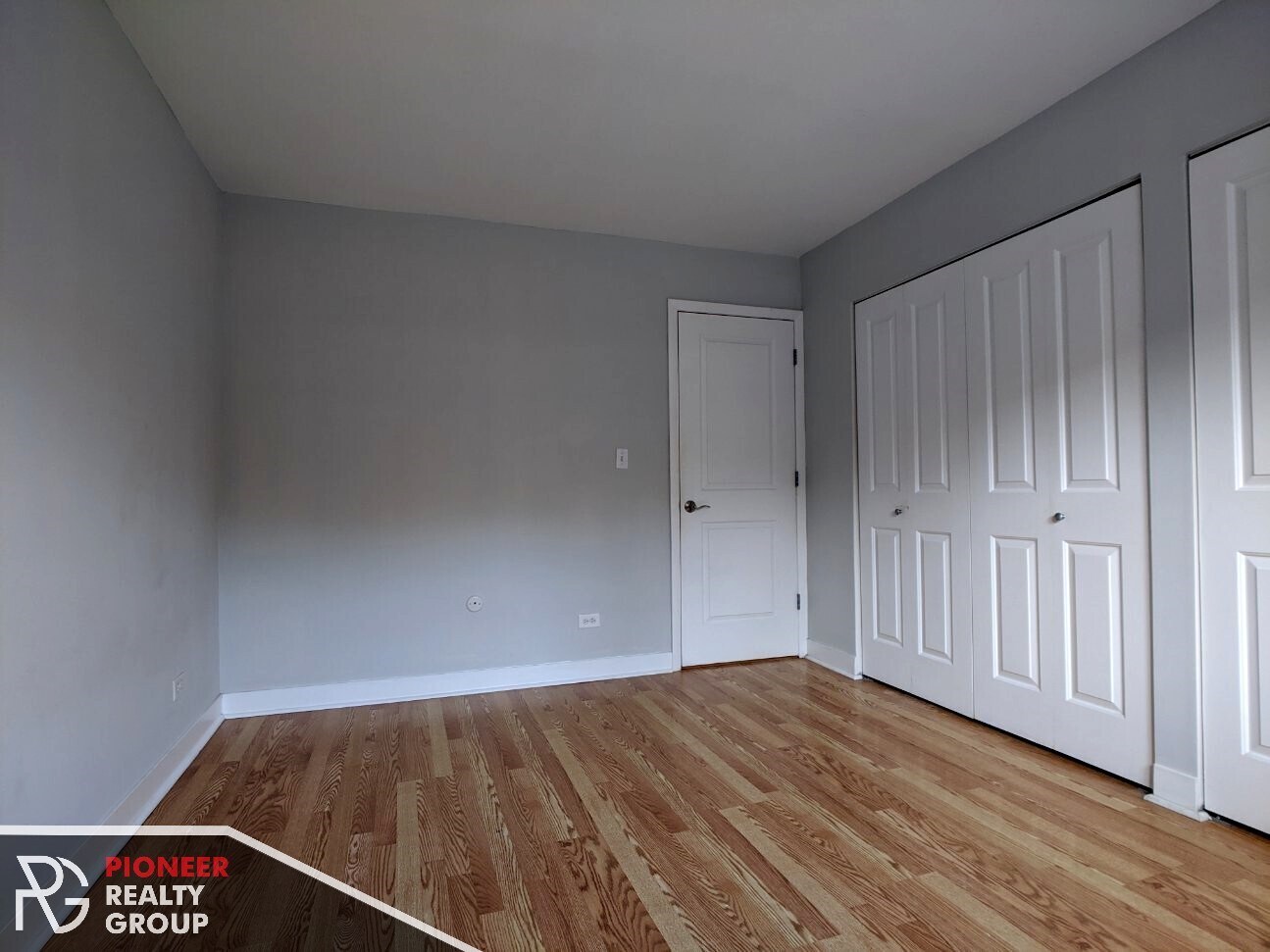 Building Photo - 618 W Wrightwood Ave