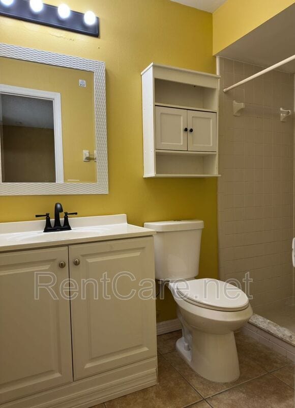 Building Photo - 1361 Lucaya Cir