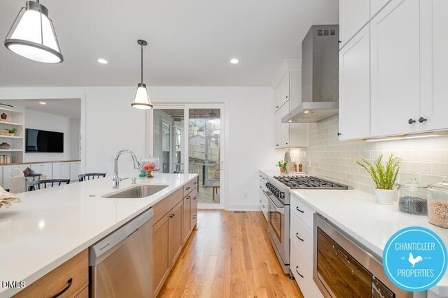 Building Photo - 1407 Sedgefield St