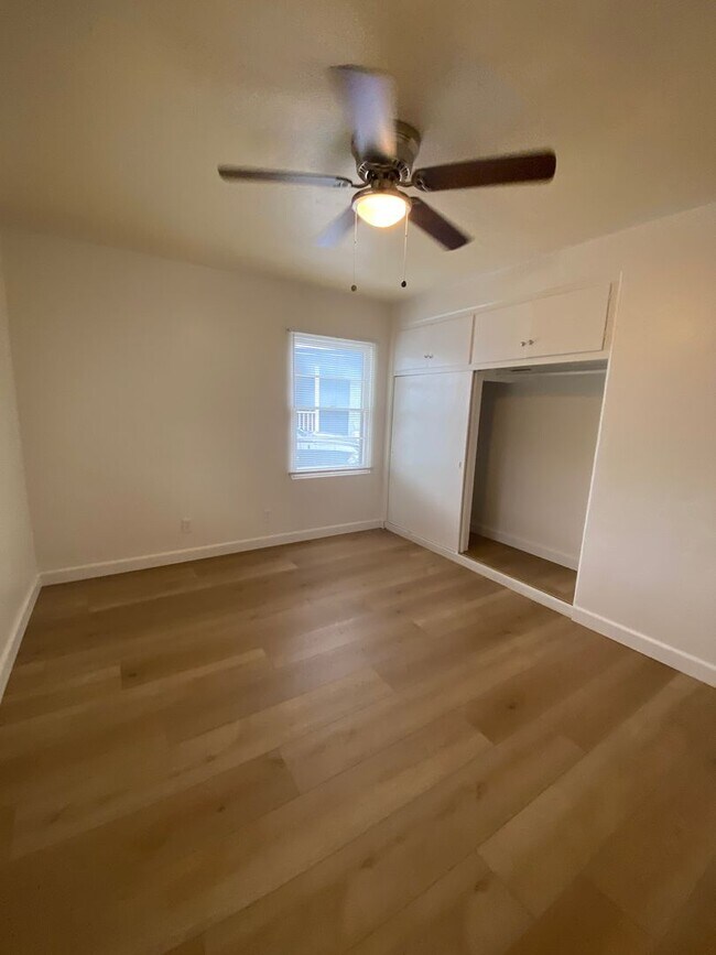 Building Photo - Cute 3 Bedroom 2 bath home located near SD...