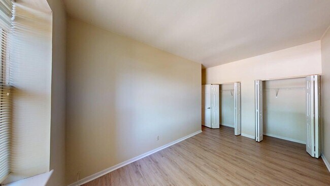 Building Photo - 3861-3869 McRee