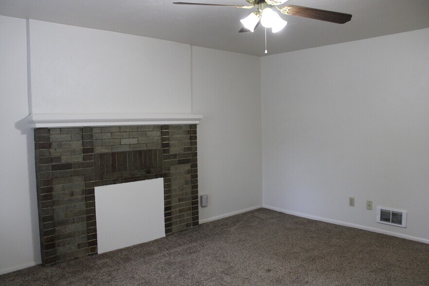 Primary Photo - 372 I St