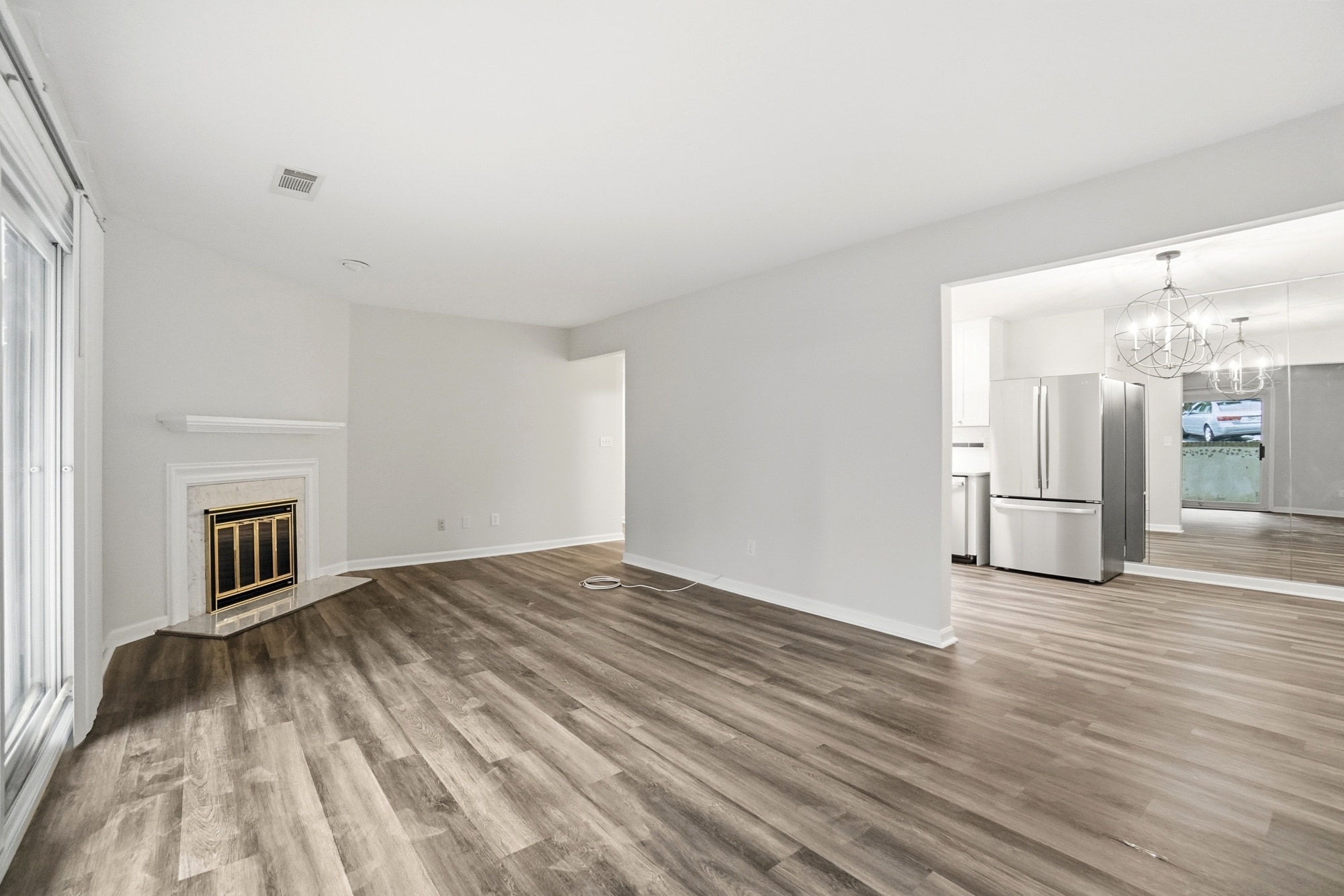 Building Photo - 9760 Bunker Hill Ln