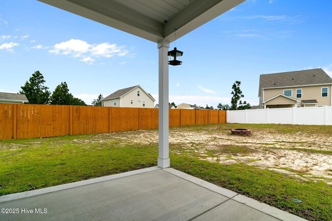 Building Photo - 129 Sandy Springs Rd