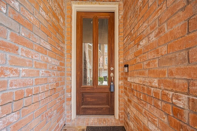 Building Photo - 24 Versante Ct