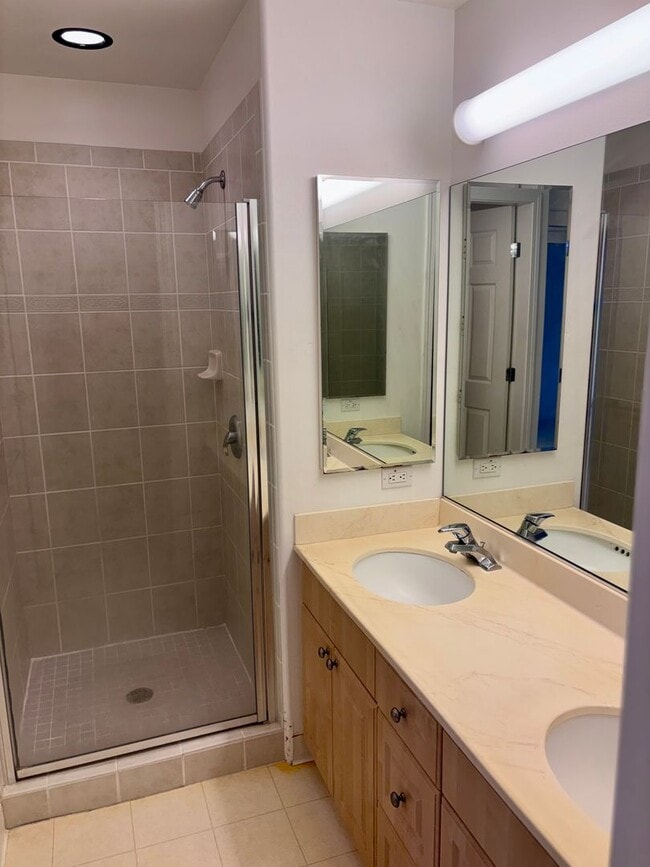 Building Photo - Available now | 2 Bedroom, 2 Bathroom with 2 Assigned Parking Stalls in Kona Sea Ridge