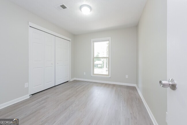 Building Photo - 8236 Greenmar Way