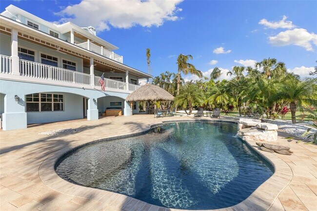 Building Photo - 450 Bayshore Dr