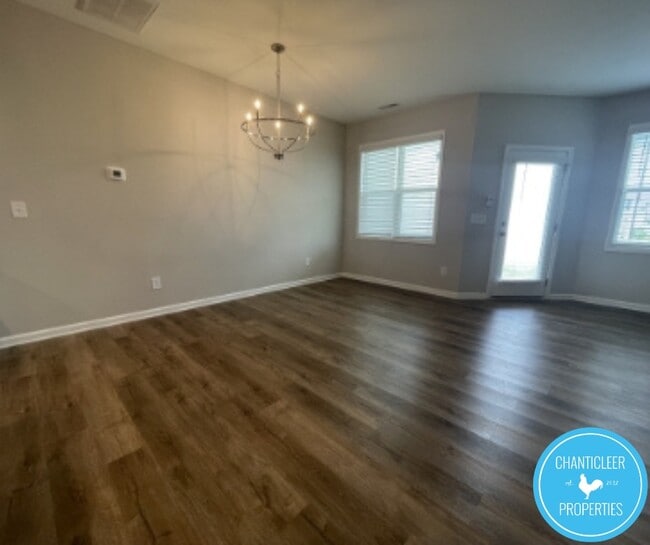 Building Photo - 764 Putney Hl Rd