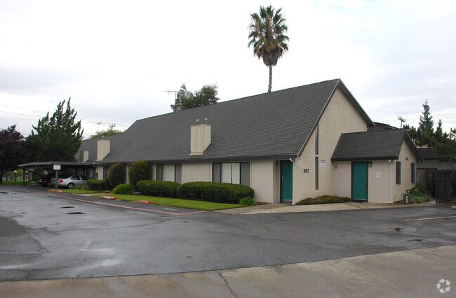 Primary Photo - Swanston Park Townhomes