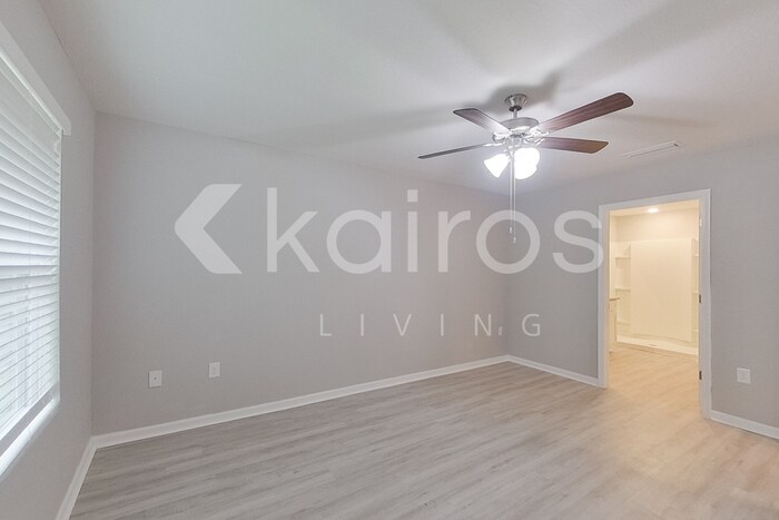 Building Photo - 4698 Malay Cir