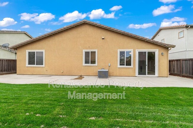 Building Photo - 15896 4 Corners Ct