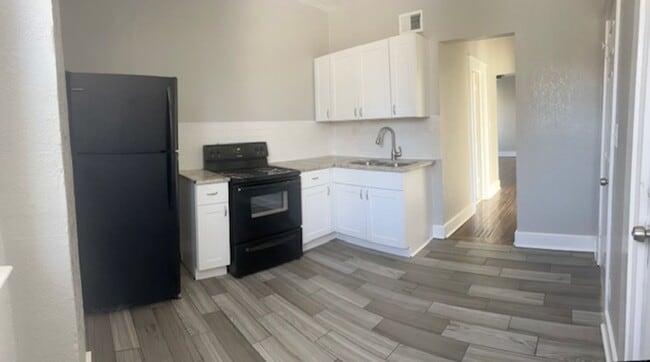 Building Photo - 3314 Tracy Ave