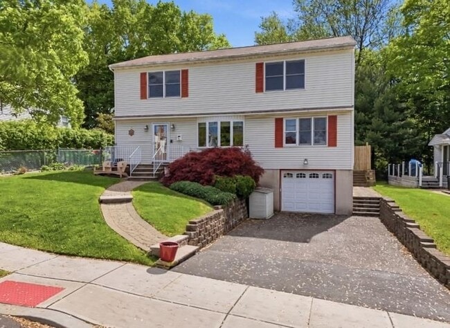 Building Photo - 71 Hackberry Pl