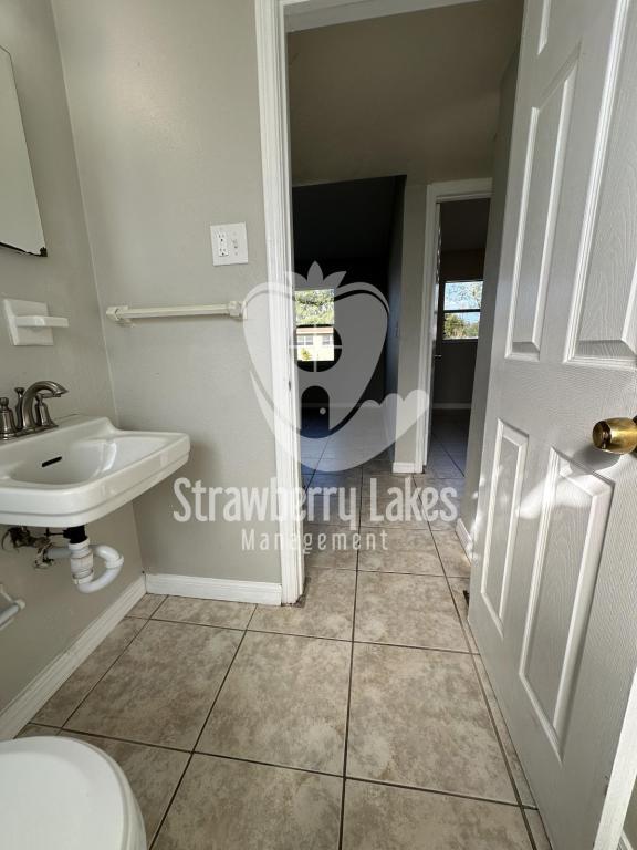 Building Photo - 2816 Dixie Rd