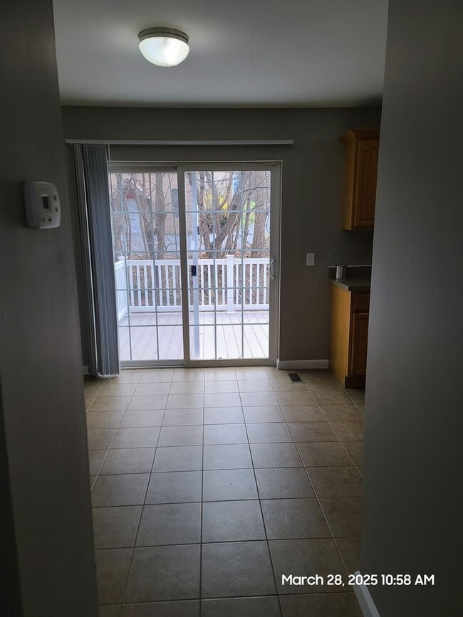 Building Photo - 3 Bedroom Townhome for Rent in Waynesboro