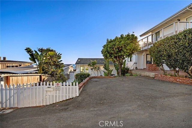Building Photo - 2746 S Coast Hwy