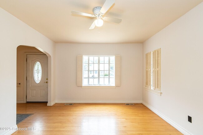 Building Photo - 2324 17th St