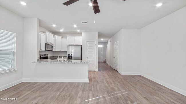 Building Photo - 1672 Caleigh Ct