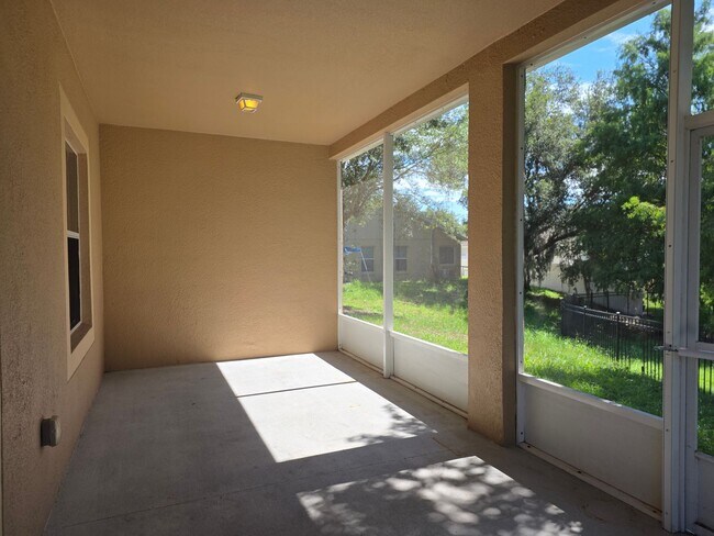 Building Photo - Three Bedroom Home at Charleston Park in Apopka