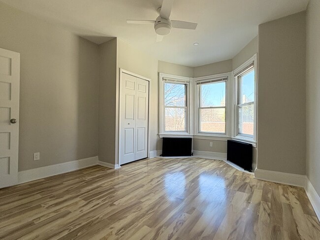 Building Photo - 147 Pensdale St