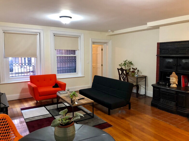 Building Photo - 109 Beacon St