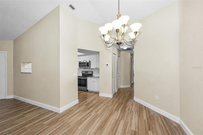 Building Photo - 4638 Sheffield Dr