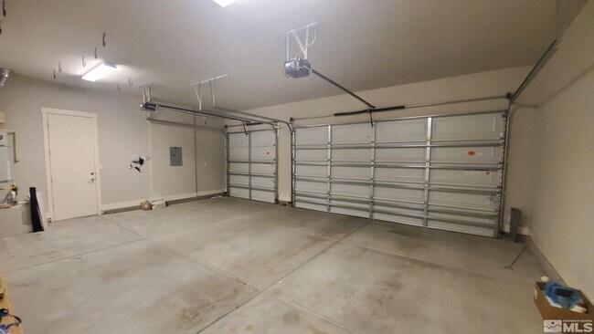 Building Photo - 9460 Baldacci Rd