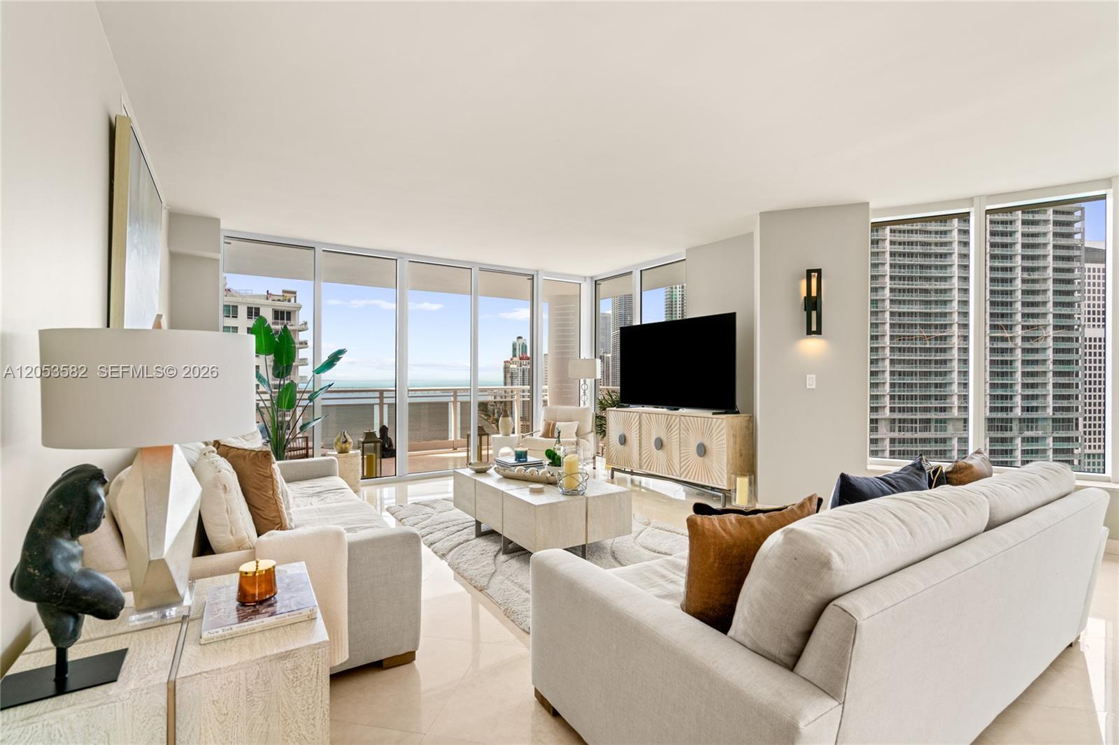Building Photo - 901 Brickell Key Blvd