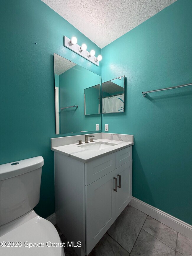 Building Photo - 1398 Mycroft Dr