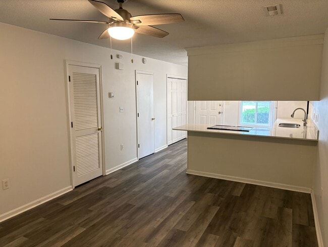 Building Photo - 108 Beaver Pond Loop