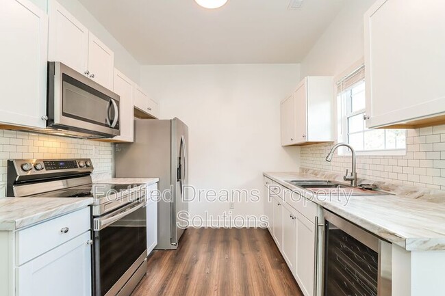 Building Photo - 4505 Holland Rd