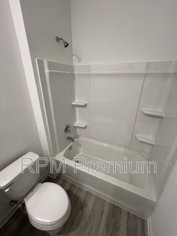 Building Photo - 1255 Drago Dr