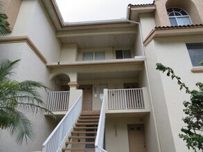 Building Photo - Great Condo in West Palm Beach