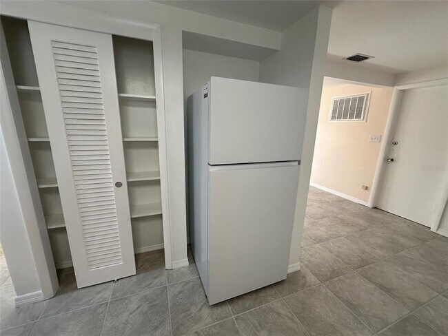 Building Photo - 3607 Cambridge St