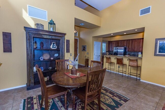 Building Photo - 4402 W Cloud Ranch Pl