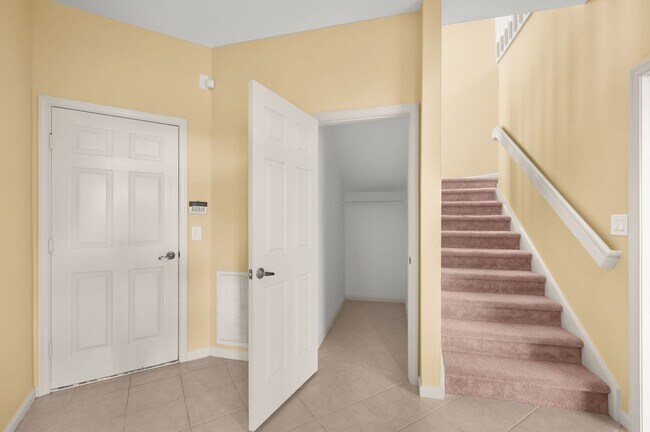 Building Photo - 9312 World Cup Way