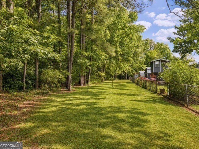 Building Photo - 603 Plantation Village Dr