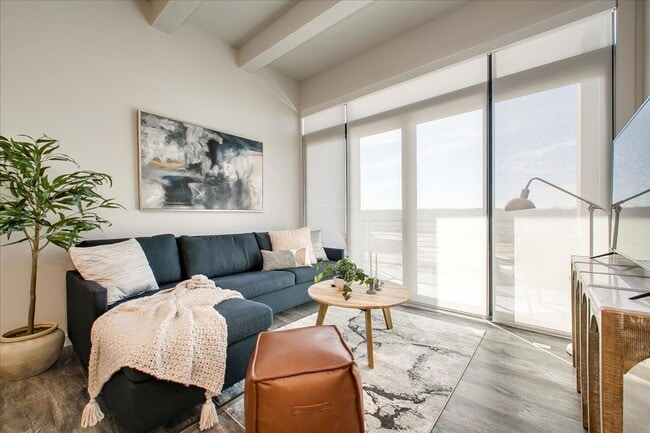 Building Photo - Absolutely! This home offers the perfect blend of luxury, convenience, and comfort.